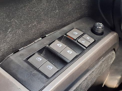 Used 2023 Toyota Tacoma SR5 image 17