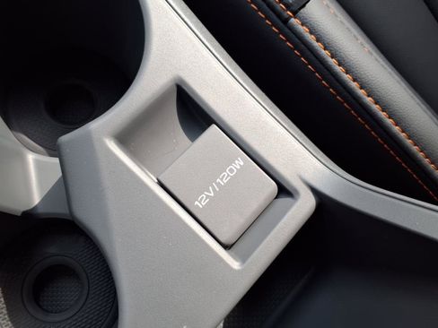 New 2025 Subaru Crosstrek 2.5i Limited w/ Crosstrek Mirror Package image 14