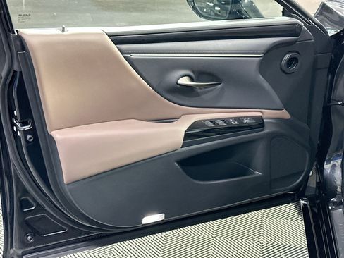 Used 2023 Lexus ES 350 image 15