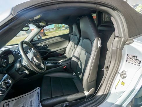 Used 2016 Porsche Boxster Base image 13