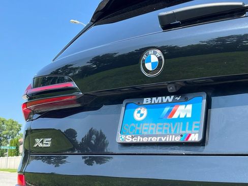 Used 2024 BMW X5 xDrive40i w/ M Sport Package AWD/4WD image 13