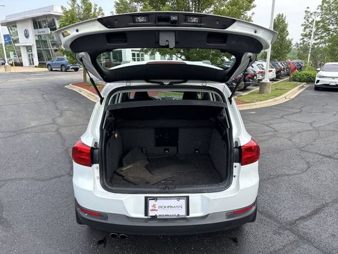 Used 2018 Volkswagen Tiguan Limited AWD/4WD image 23