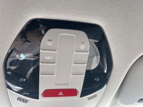 Used 2025 Kia K4 LXS FWD image 26