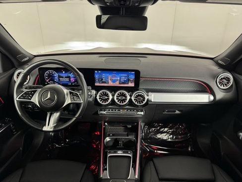Certified 2025 Mercedes-Benz GLB 250 4MATIC image 15