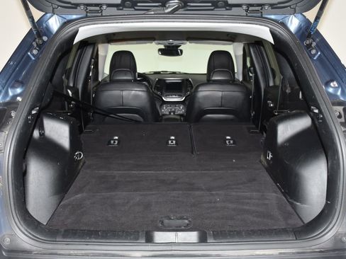 Used 2021 Jeep Cherokee Latitude Plus image 31