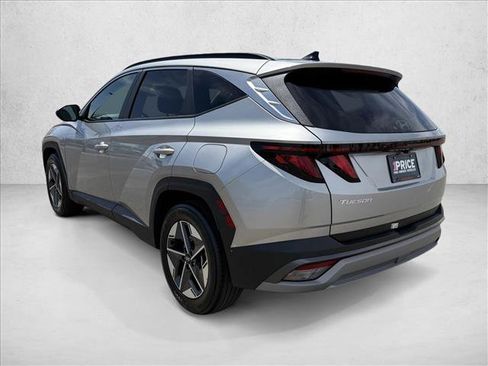 Used 2025 Hyundai Tucson SEL FWD image 8
