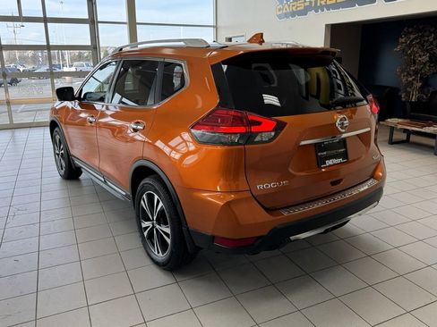 Used 2017 Nissan Rogue SL AWD/4WD image 52