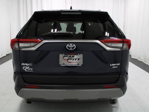 Used 2019 Toyota RAV4 Limited AWD/4WD image 7