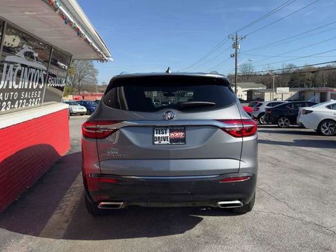 Used 2020 Buick Enclave Essence image 8