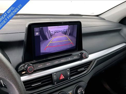 Used 2023 Kia Forte LX image 29