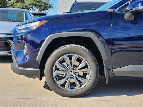 Used 2024 Toyota RAV4 XLE Premium image 6