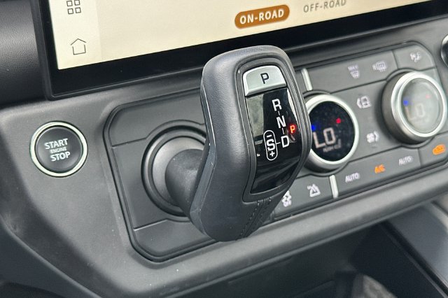 Used 2026 Land Rover Defender 110 S AWD/4WD image 21