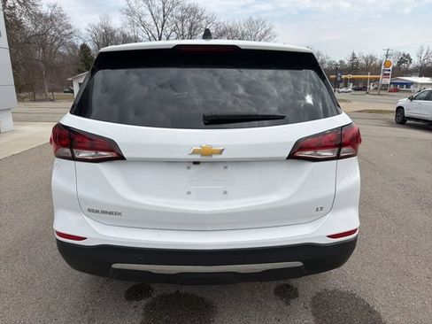 Certified 2024 Chevrolet Equinox LT w/ LPO, Floor Liner Package FWD image 4