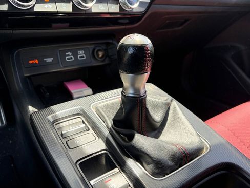 Used 2024 Honda Civic Si image 10