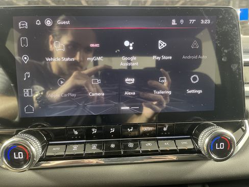 New 2025 GMC Canyon Elevation w/ Convenience Package image 23