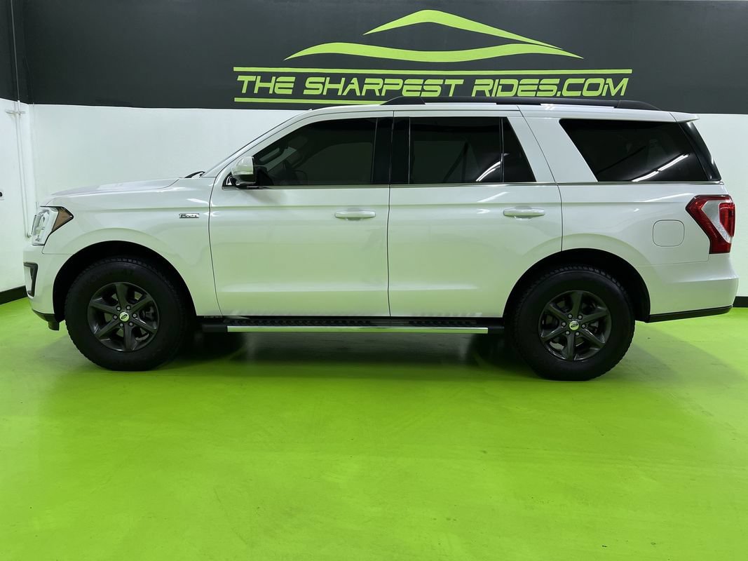 Used 2018 Ford Expedition XLT w/ Equipment Group 202A AWD/4WD image 6