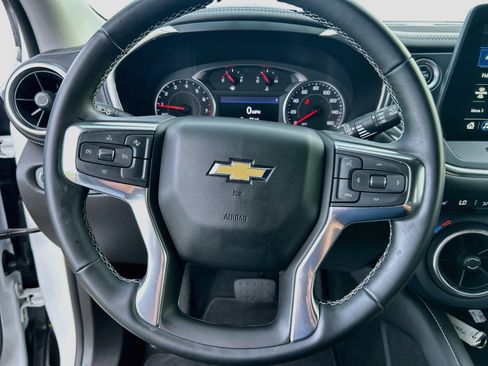 Used 2023 Chevrolet Blazer LT FWD image 11