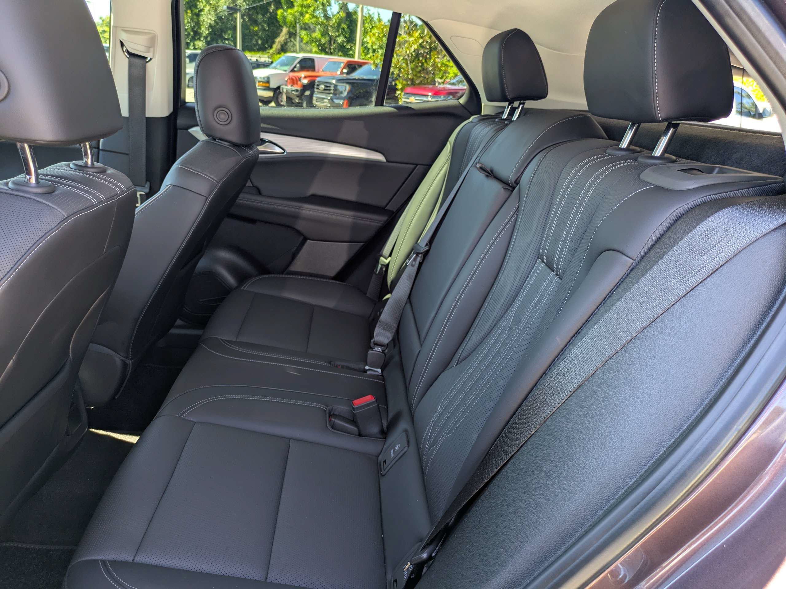 Used 2024 Buick Envision Avenir AWD/4WD image 13