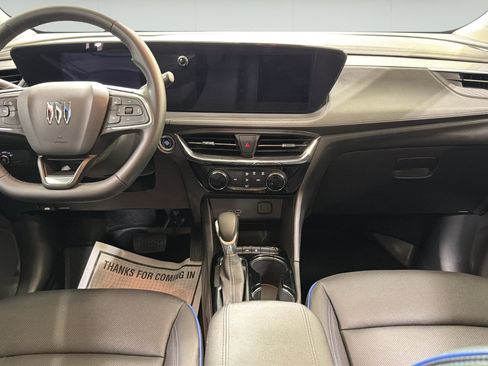 Used 2025 Buick Encore GX Sport Touring FWD image 17