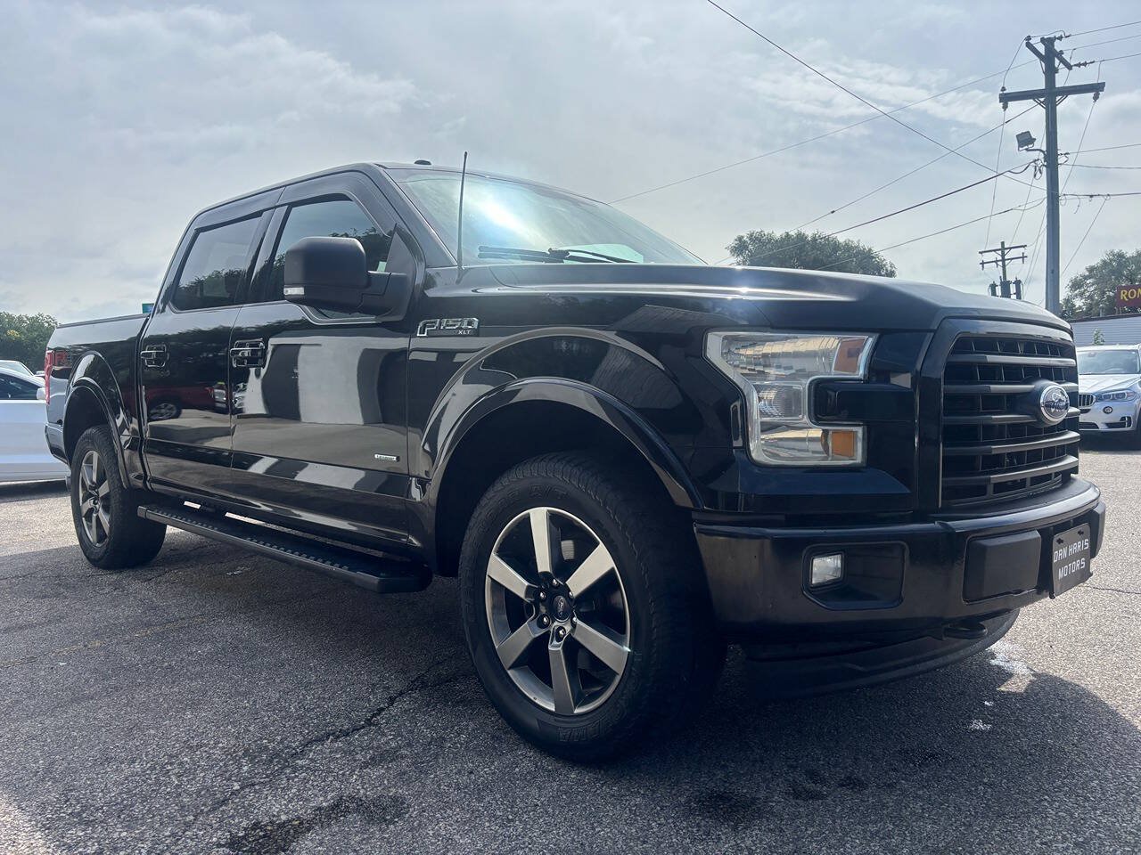 Used 2017 Ford F150 XLT w/ Equipment Group 302A Luxury AWD/4WD image 5