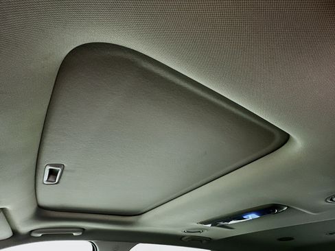 Used 2025 Kia Telluride S image 26