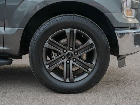 Used 2015 Ford F150 XLT w/ Equipment Group 302A Luxury image 5