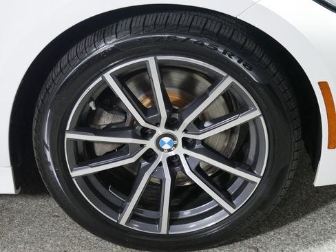 Used 2021 BMW 330e xDrive w/ Convenience Package image 15