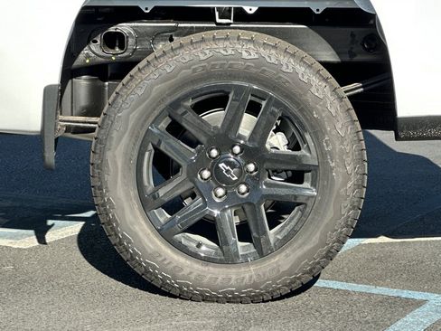 New 2026 Chevrolet Silverado 1500 Custom Trail Boss w/ Turbomax Blackout Package image 23