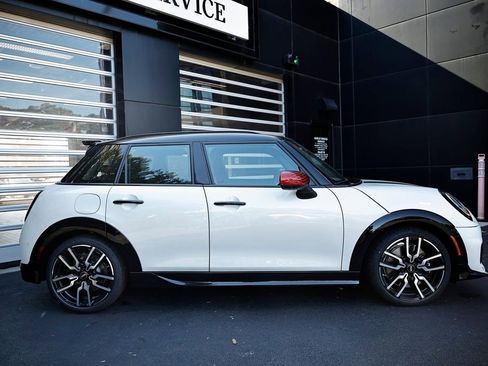 New 2026 MINI Cooper S image 4
