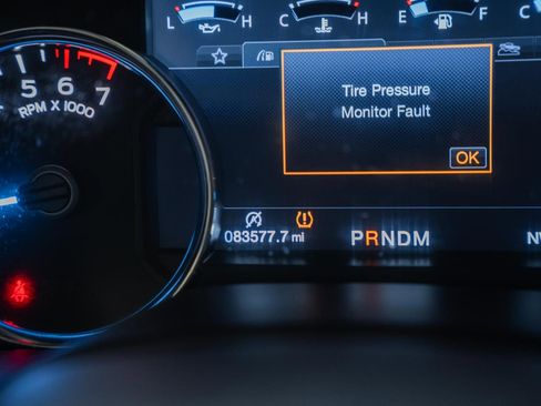 Used 2018 Ford F150 Lariat w/ Heavy-Duty Payload Package image 53