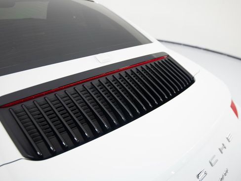 Certified 2017 Porsche 911 Carrera image 39
