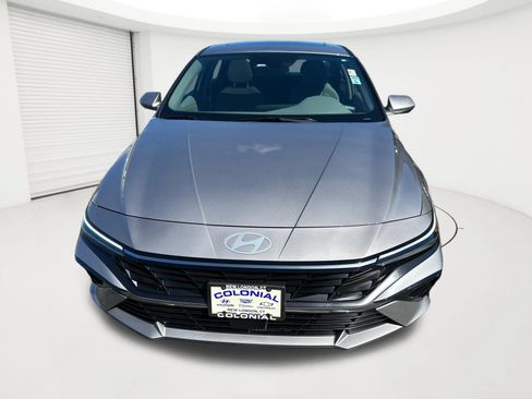 Certified 2025 Hyundai Elantra SEL w/ Cargo Package FWD image 23