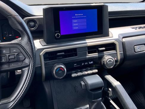 Used 2025 Toyota Tacoma SR5 AWD/4WD image 7