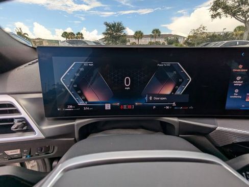 New 2025 BMW 330i xDrive Sedan w/ Premium Package image 32