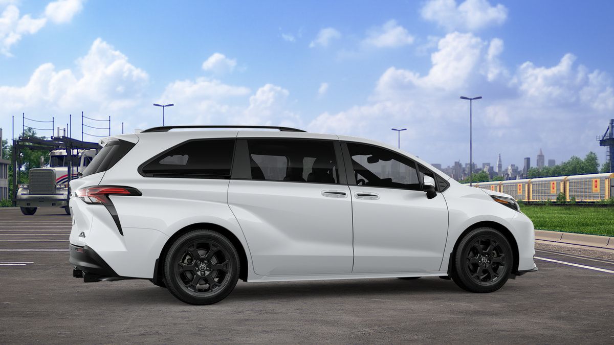 New 2026 Toyota Sienna XLE Woodland Edition AWD/4WD image 11