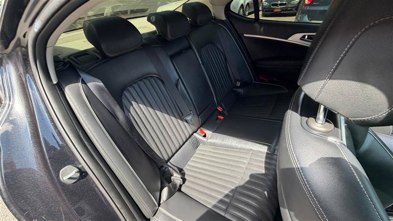 Used 2020 Genesis G70 3.3T w/ Elite Package AWD/4WD image 20
