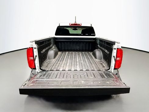 Used 2022 Chevrolet Colorado W/T w/ WT Convenience Package RWD image 25