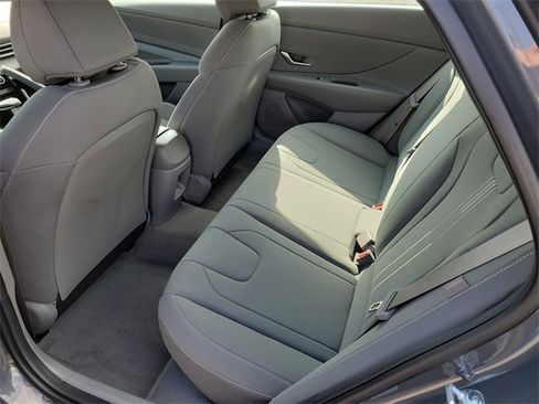 New 2025 Hyundai Elantra SEL image 21