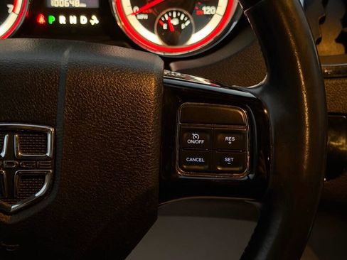 Used 2019 Dodge Grand Caravan SXT image 39