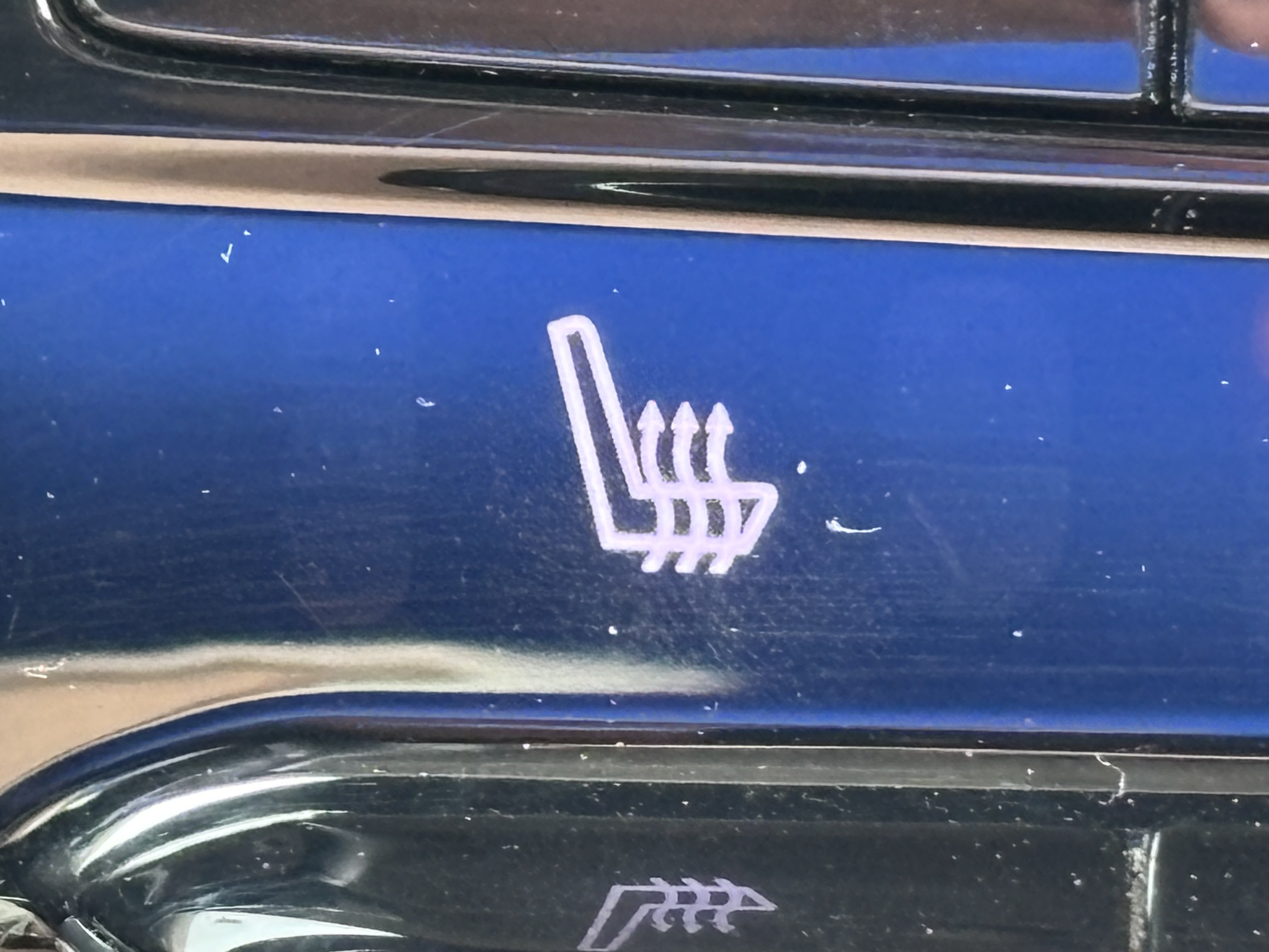 Used 2023 Buick Envision Preferred AWD/4WD image 28