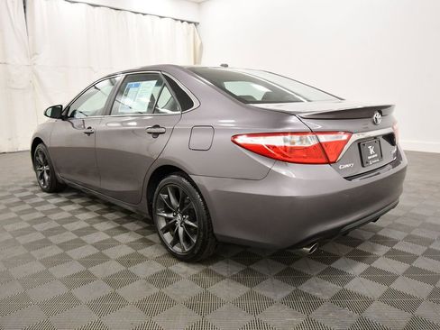 Used 2015 Toyota Camry XSE FWD image 5