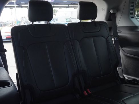 Used 2021 Jeep Grand Cherokee L Limited image 38