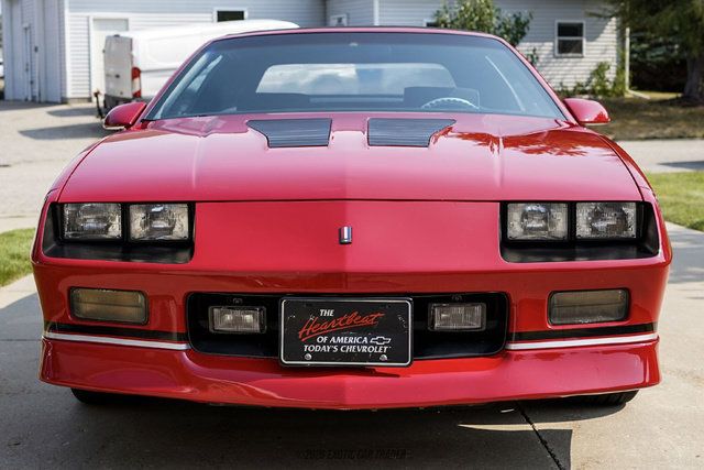 Used 1988 Chevrolet Camaro LT RWD image 21
