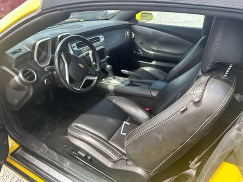 Used 2014 Chevrolet Camaro SS w/ RS Package RWD image 5