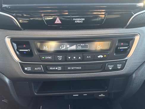 Certified 2024 Honda Ridgeline Sport image 17