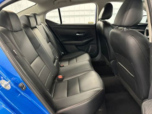 Used 2024 Nissan Sentra SR w/ SR Premium Package FWD image 35