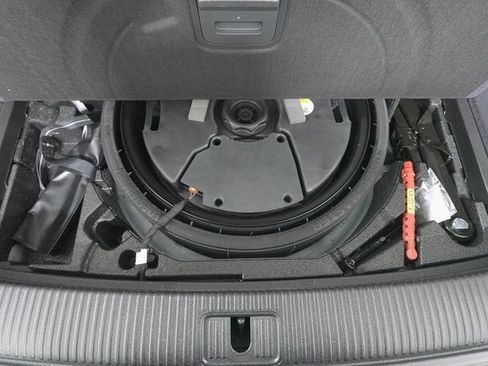 Used 2024 Audi Q5 2.0T Premium w/ Convenience Package image 27