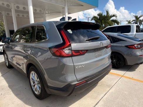 Used 2025 Honda CR-V EX-L image 9