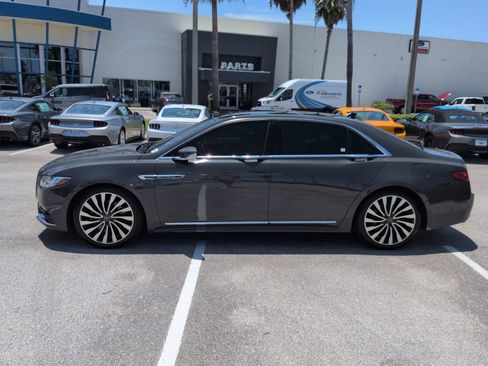 Certified 2019 Lincoln Continental Black Label FWD image 7