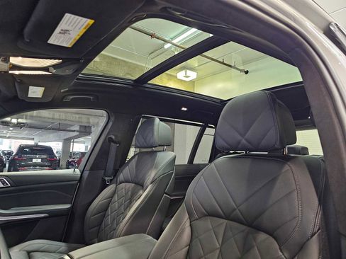 Used 2023 BMW X7 xDrive40i w/ M Sport Package image 23